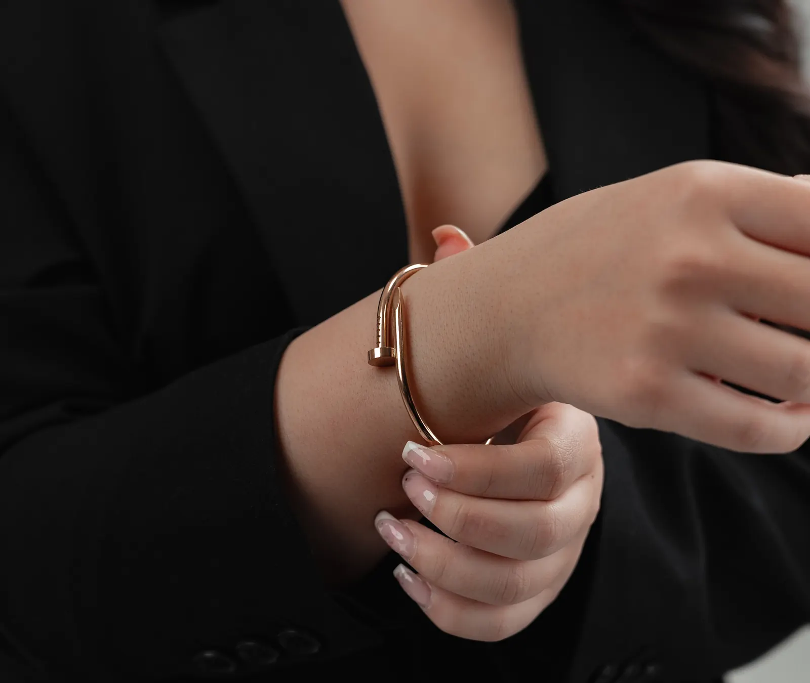 Clou Spikarmband Roséguld