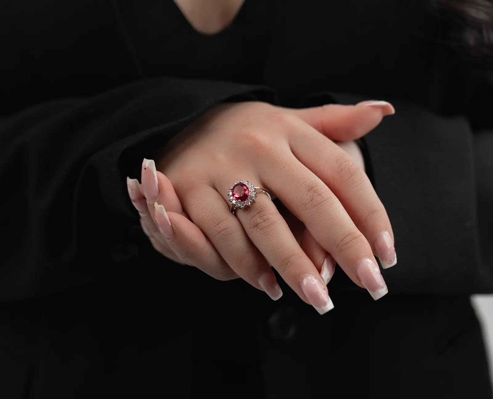 Rubis Halo Ring